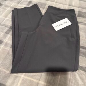Athleta women’s Endless Pant NWT